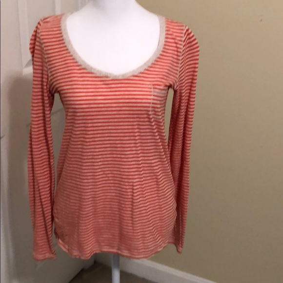 Old Navy Tops - Old navy long sleeve shirt